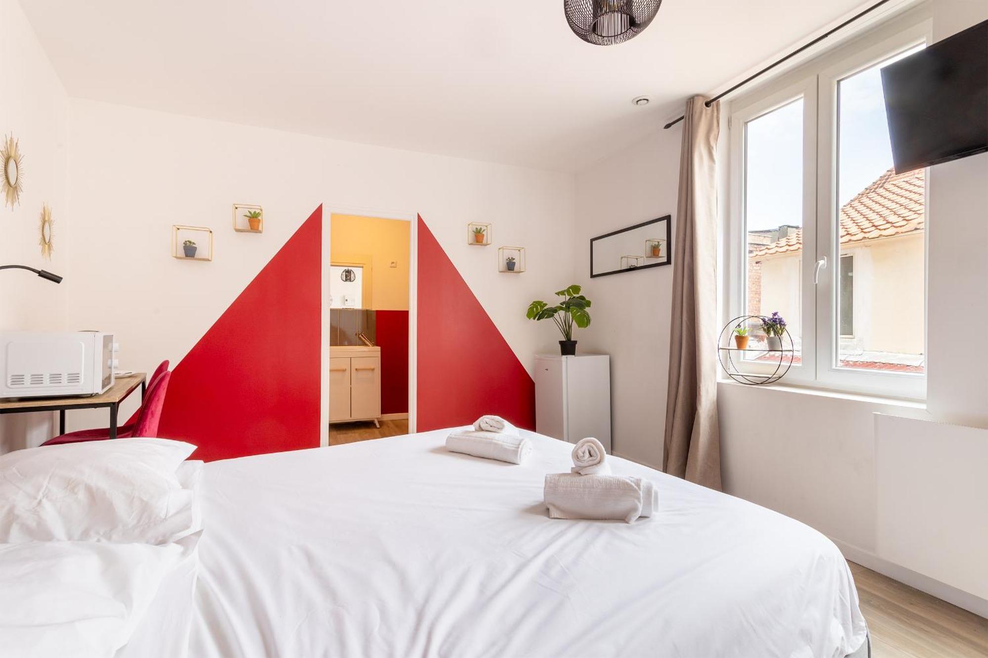S&K Suite Grande Rue Roubaix - Chambre Spacieuse Et Sdb Privee - Netflix Et Cuisine ภายนอก รูปภาพ